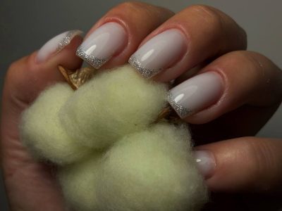 Манікюр / педікюр