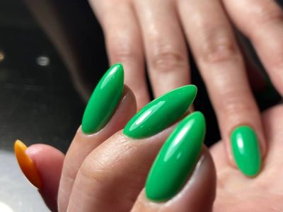 Манікюр / педікюр