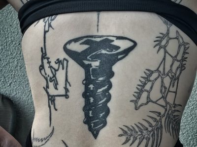 Тату майстер в стилі Blackwork